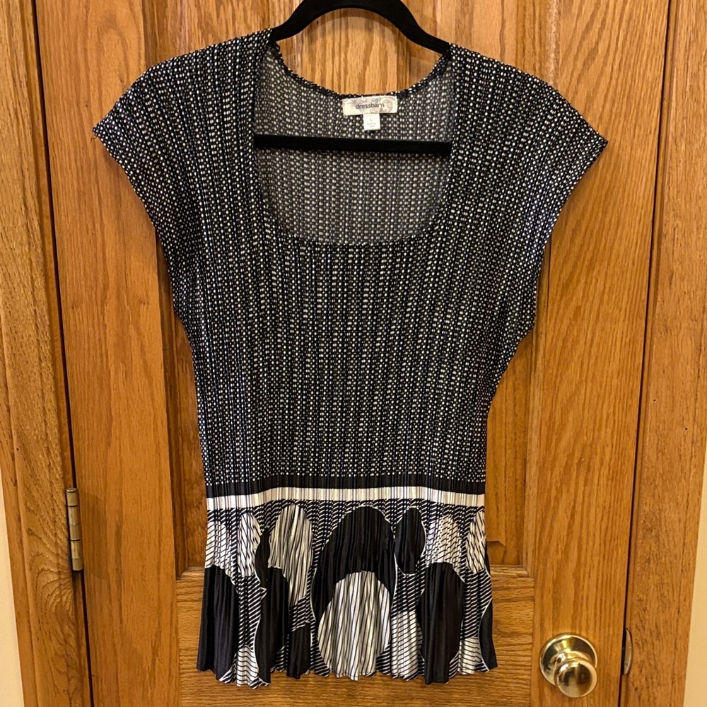 Dressbarn Black and White Patterned Blouse